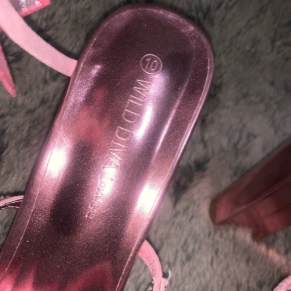 Crystal butterfly 🦋 block heel - Picture 6 of 6